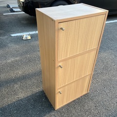 あげます　三段ボックス　扉付き