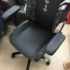 【店頭引取限定】ゲーミングチェアSECRETLAB TITAN Evoの画像