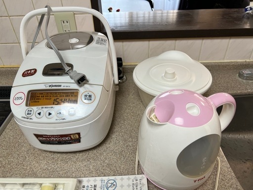 炊飯器、サラダスピナー、ケトル