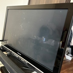 テレビ　42型