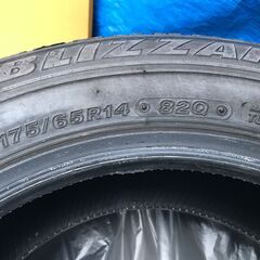 未使用品　BRIDGESTONE ブリヂストンタイヤ　4本　175/65R14 82Q BLIZZAK REVO GZの画像