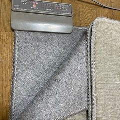 【お話し中】3畳ホットカーペットとカバーのセット の画像