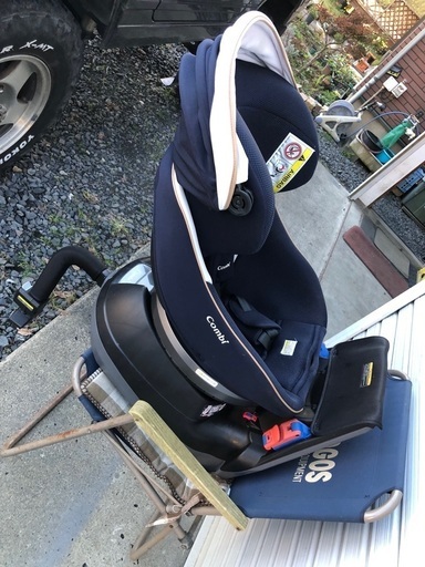 再値下げしました。combiチャイルドシート