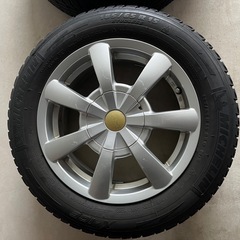 スタッドレスタイヤ　185/65R15