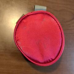 いちご柄小物入れの画像