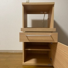 炊飯器、レンジ台の画像