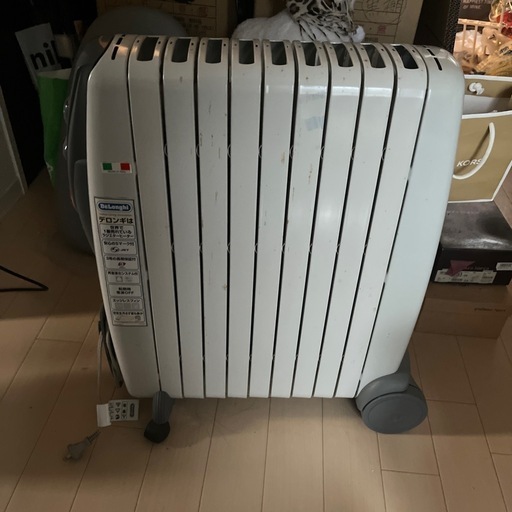 デロンギ　オイルヒーター