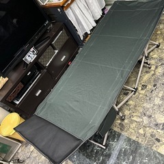 折り畳み式ベットの画像