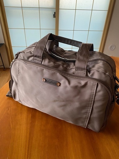 美品　旅行バッグ
