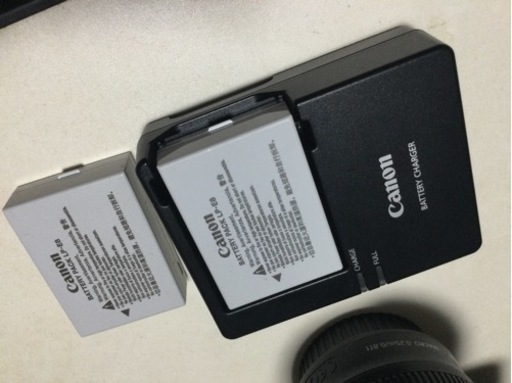 【お話し中】Canon EOS KISS X5 純正バッテリーグリップ バッテリー2個付き