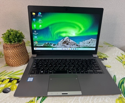 東芝 Dyna Book R63/K 6世代i5/8GB/Ssd256