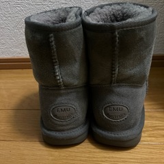 EMUムートンブーツ24cmの画像