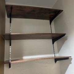 壁につける棚の画像