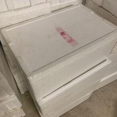 発泡スチロール53cm×34cm×23cm　　　　