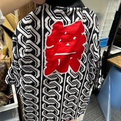 ハッピ1枚とナイキのドライフィットLサイズの画像