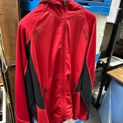 ハッピ1枚とナイキのドライフィットLサイズの画像