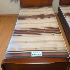 シモンズ DEEP SLEEP マットレス ベッドフレームセット...