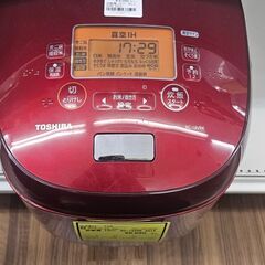 トウシバ　炊飯器　RC-18VRK　2016年製