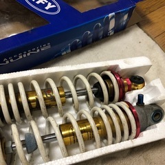 ◆珍品◆RFYリアショックサスペンションの画像