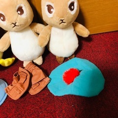 半額以下　新品 ピーターラビット ぬいぐるみ ３点セットの画像