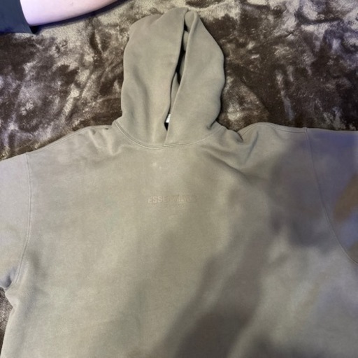 ESSENTIALSパーカー