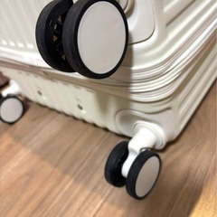 キャリーケースの画像