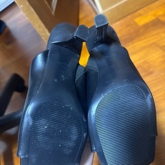 ヒール・サンダルの画像
