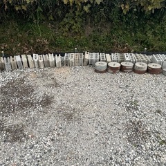 コンクリートブロックなど差し上げます
の画像