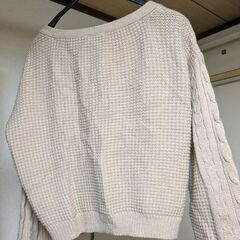 ベージュ　カーディガン　Ｌの画像