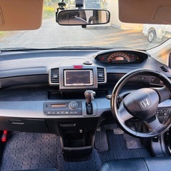 コミコミ28万円のホンダフリード2年車検付き距離98900km年式24年7人乗りの画像