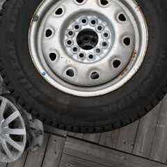 ブリザックREVO969   155R13LT  6PR  PCDマルチ  ダイハツキャップ付きの画像