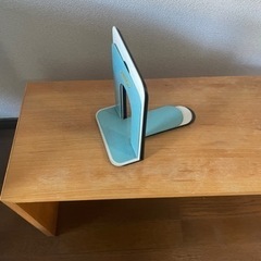 【差し上げます】ブックエンド　6点の画像