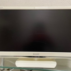 シャープの白い液晶テレビ　22型