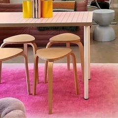 チークカーペット　ピンクの画像