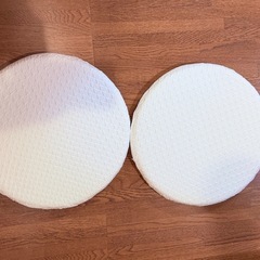 　　座布団、クッション2枚セット
