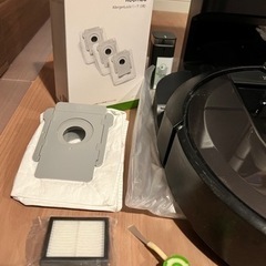 【完動品】ルンバi7+クリーンベース（おまけ付き）の画像