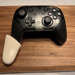 Nintendo Switch 純正プロコントローラーの画像