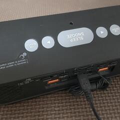 LED デジタル目覚まし時計 アラーム　ラジオ　USB 電源の画像
