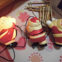 クリスマスイルミ　はしごサンタ　泥棒サンタ　３人中1人つかないの画像