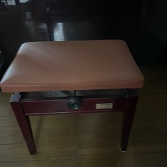 アップライトピアノの画像