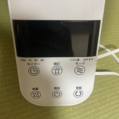 リモコン式壁掛扇風機の画像