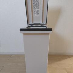 ゴミ箱の画像