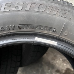 ブリヂストン　VRX スタッドレス　155/65r14の画像