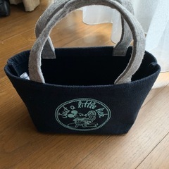 新品❣️ディズニーフェルトランチトートバッグの画像