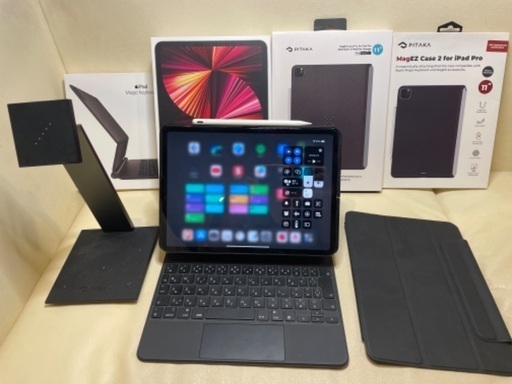 iPad Pro 11 第３世代 Wi-Fiモデル Magic Keyboard / PITAKA MagEZ Stand , MagEZ case2など