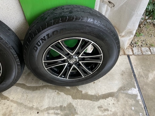 ハイエース195/80R15ホイールセット