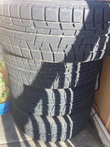 車のパーツ タイヤ、ホイール