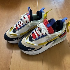NIKEエアマックスフュリオサ　23.5㎝　