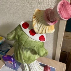 ピエロの置物　陶器の画像