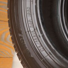 ヨコハマスタッドレスタイヤ４本の画像